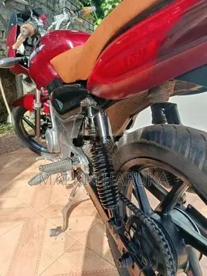 Bajaj Pulsar 180 2006