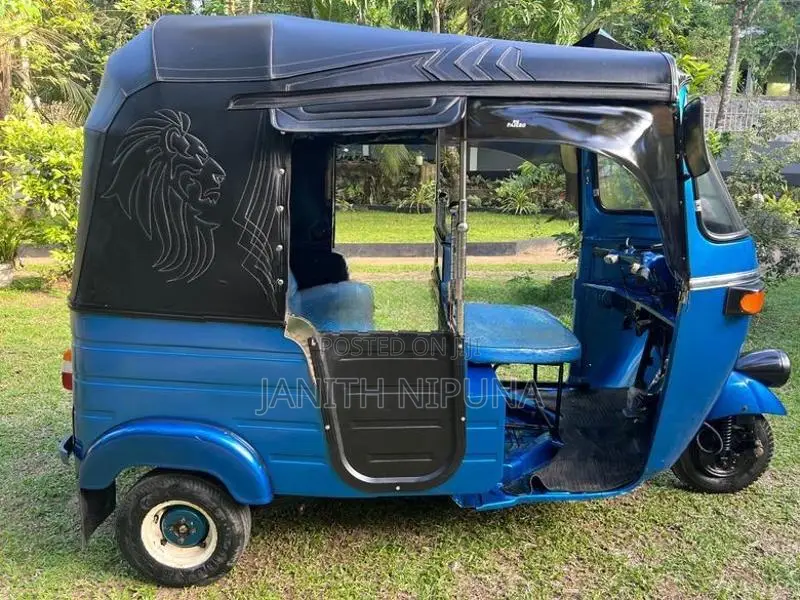 Bajaj RE 2003