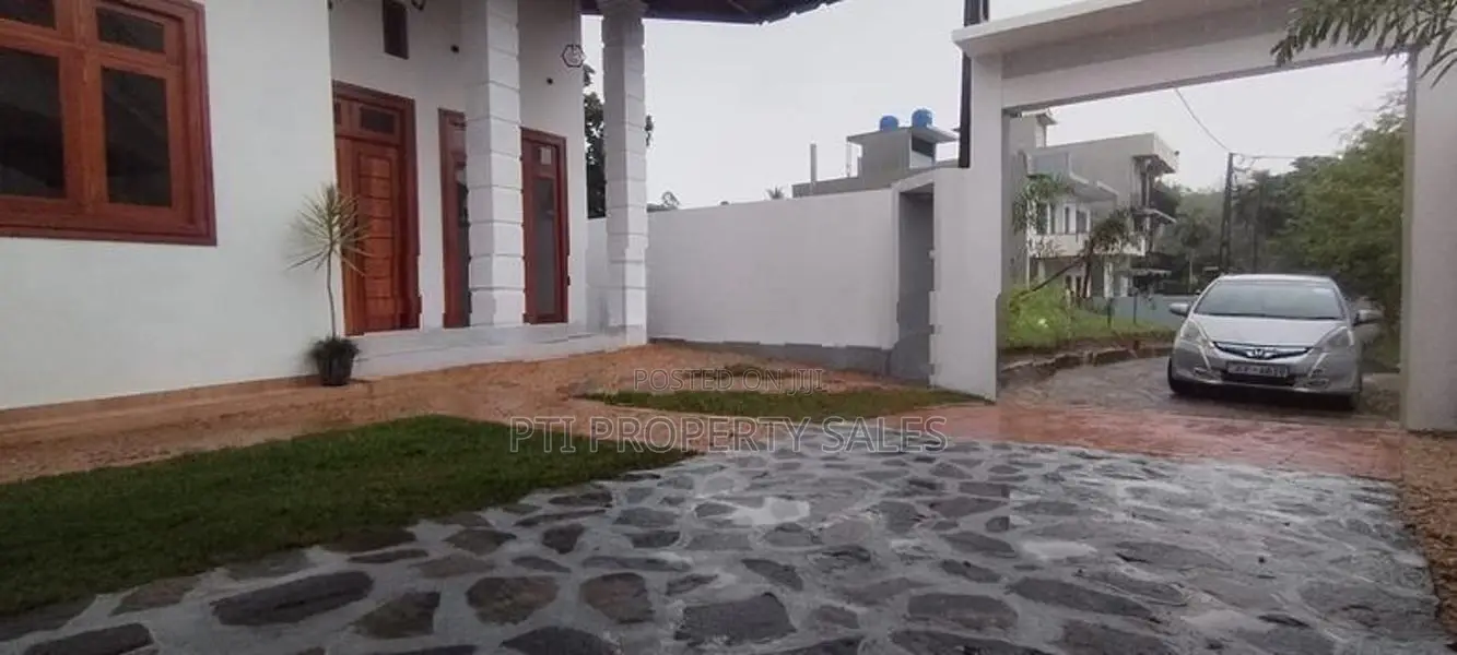 Modern Three-Storey House for Sale – Kottawa