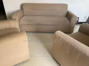 Well-Maintained Sofa Set