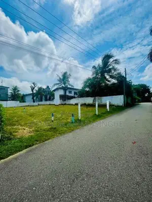 09 Perch Land for Sale in Battaramulla