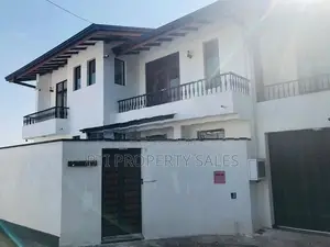 Luxury Two-Storey Home Sale – Kottawa, Near High Level Road