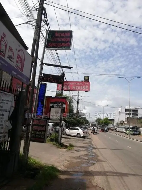 Building for Sale – Katunayake Airport Junction
