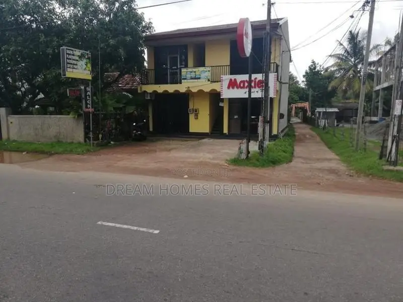 Building for Sale – Katunayake Airport Junction