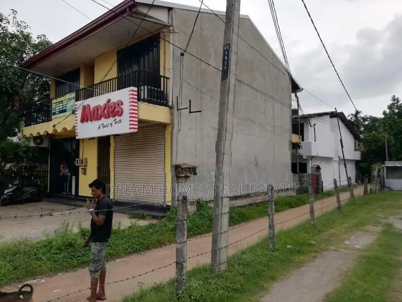 Building for Sale – Katunayake Airport Junction