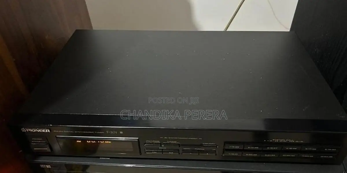 Pioneer Stereo Tuner