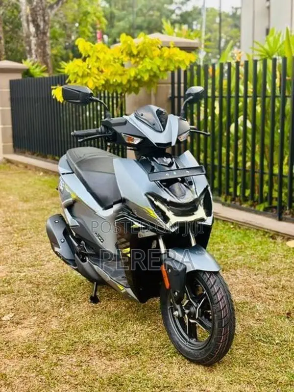 Hero Xoom Combat 2026