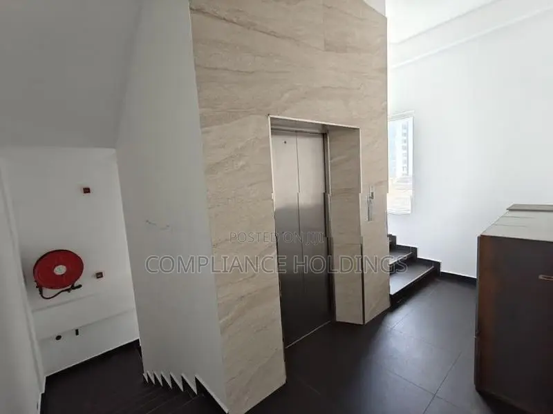 Commercial Space for Rent in Bambalapitiya, Marine Drive