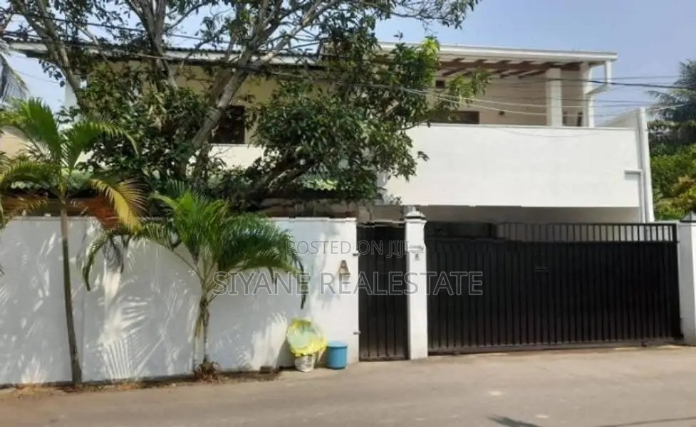 The House For Sale In Boralesgamuwa