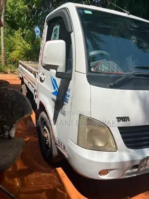 Tata Dimo Lokka 2015