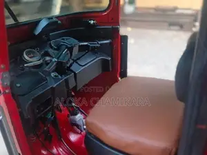 Bajaj RE 2016