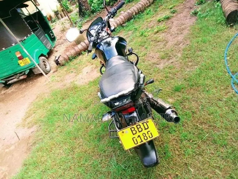 Bajaj Discover 2014