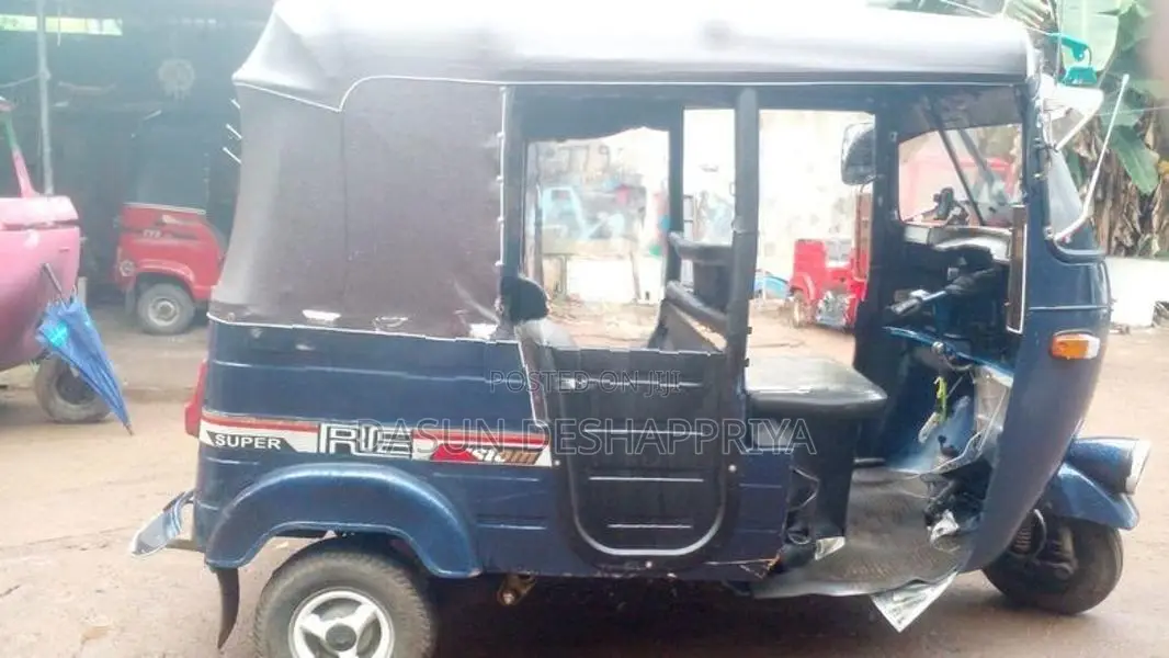 Bajaj RE 1998
