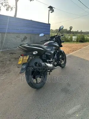 Bajaj Pulsar 150 2015