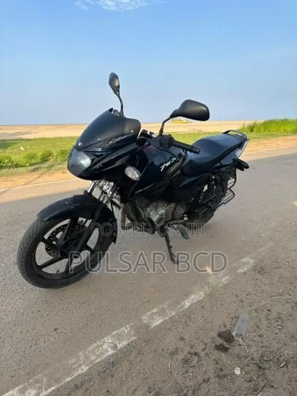 Bajaj Pulsar 150 2015