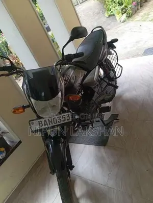 Bajaj Platina 2013
