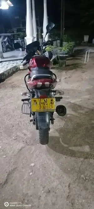 Bajaj Pulsar 180 2010