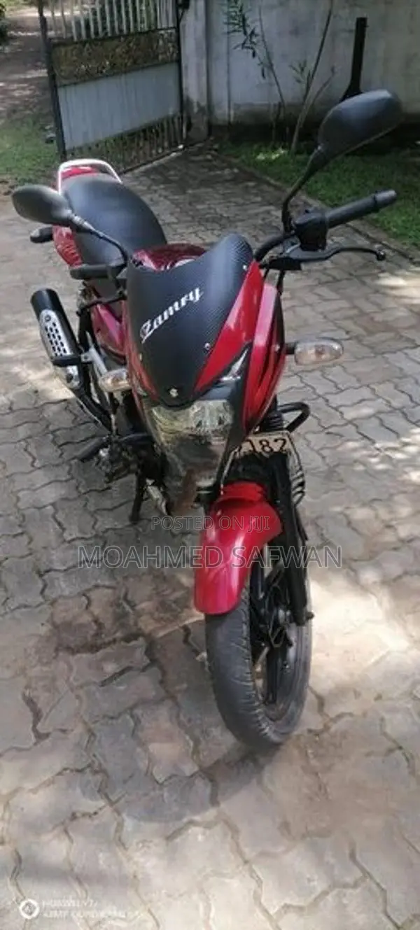 Bajaj Pulsar 180 2010