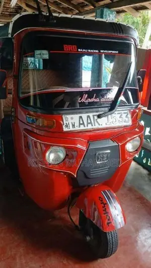 Bajaj RE 2014