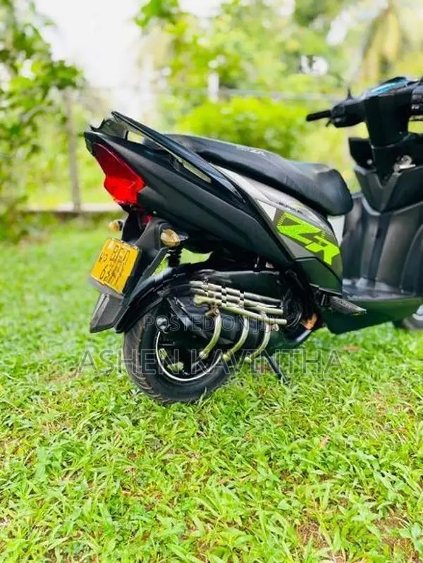 Yamaha Ray ZR 2018