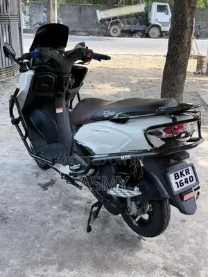 Suzuki Burgman 125 2026
