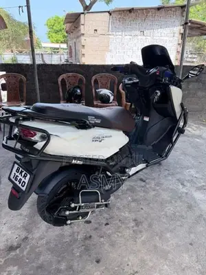 Suzuki Burgman 125 2026
