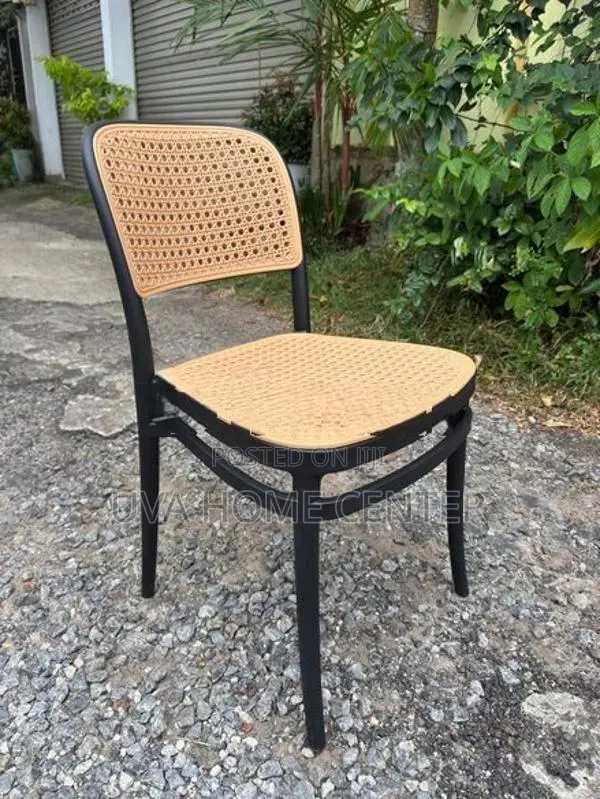 Stylish Chair 668