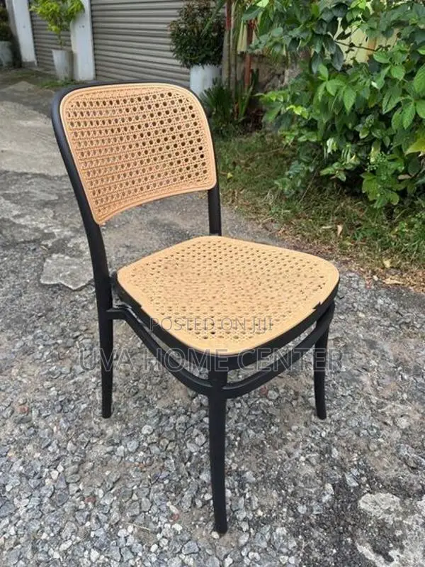 Stylish Chair 668
