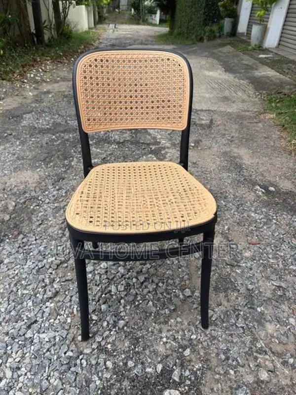 Stylish Chair 668