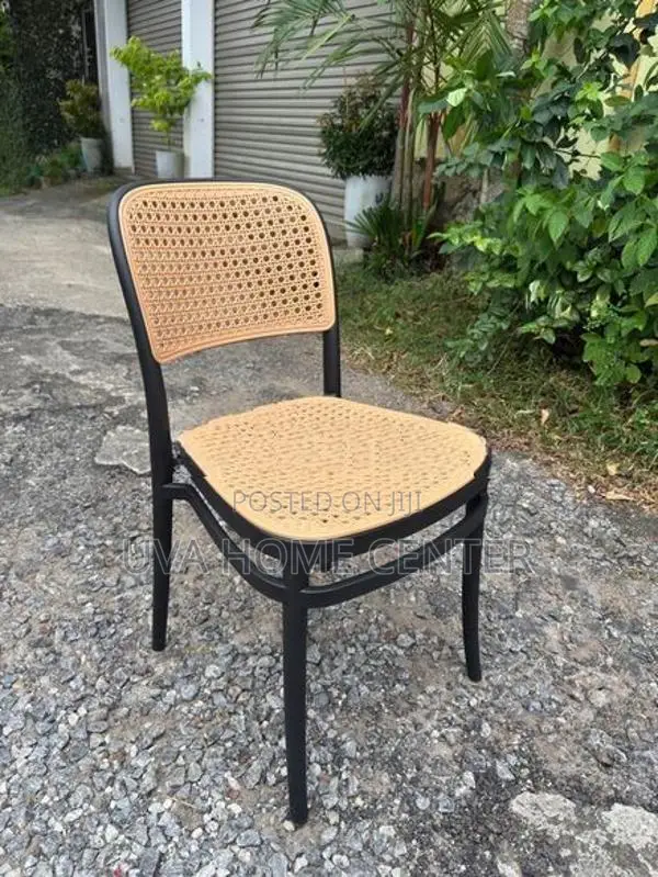 Stylish Chair 668