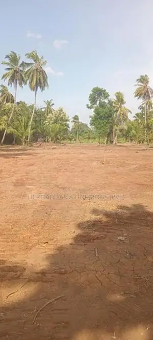 පුජා නගරය ලගින්ම ඉඩමක් විකිනිමට අනුරාධපුර