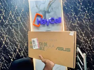 Asus Vivobook i7 13 GEN
