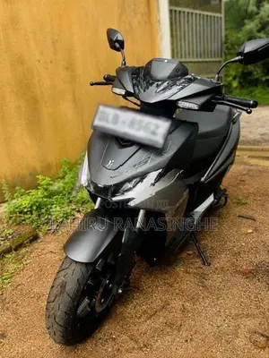 Hero XOOM 125R 2026