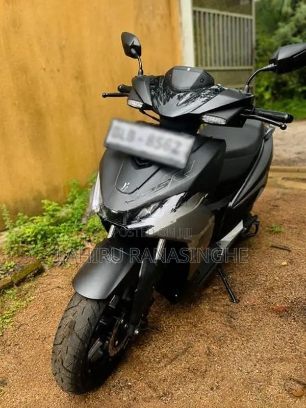 Hero XOOM 125R 2026