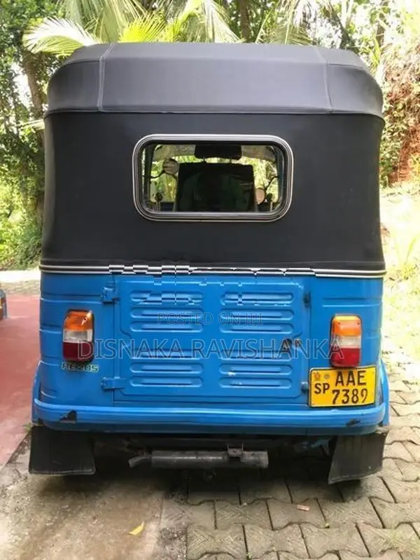 Bajaj RE 4 Stroke 2013