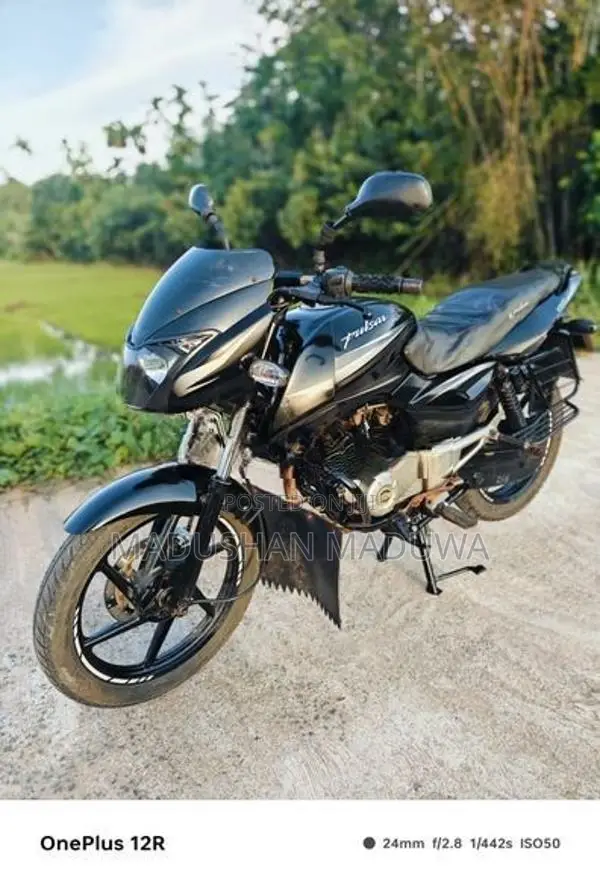 Bajaj Pulsar 150 2015