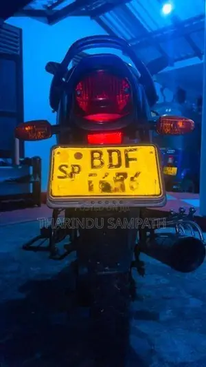 Bajaj Platina 100 ES 2016