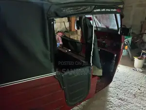 Bajaj RE 2005