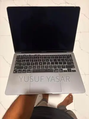 Apple MacBook Air M1