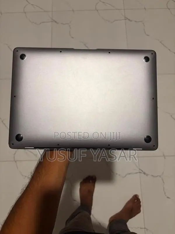 Apple MacBook Air M1