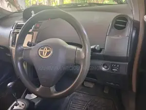 Toyota Vitz 2008