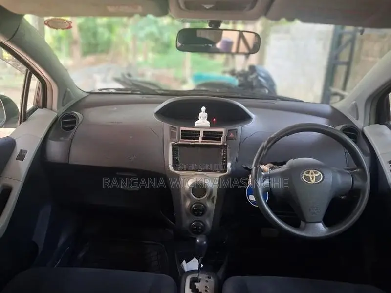 Toyota Vitz 2008