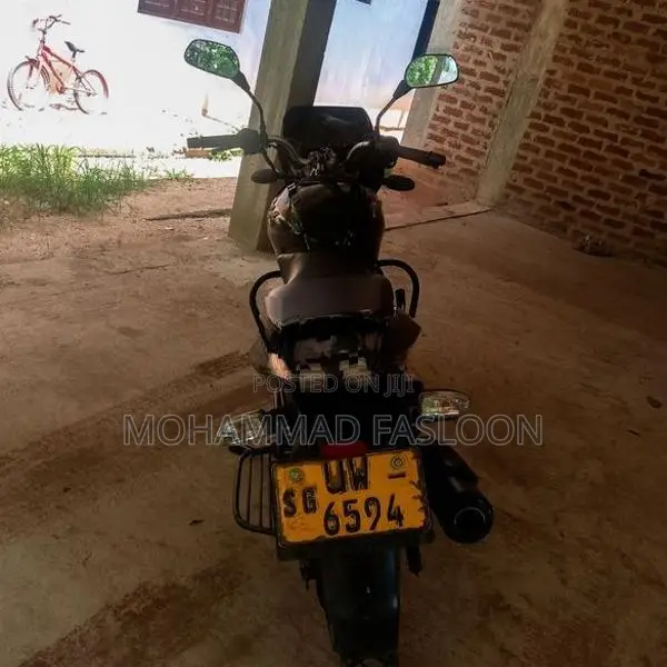 Bajaj Pulsar 150 2011