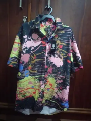 L size shirt