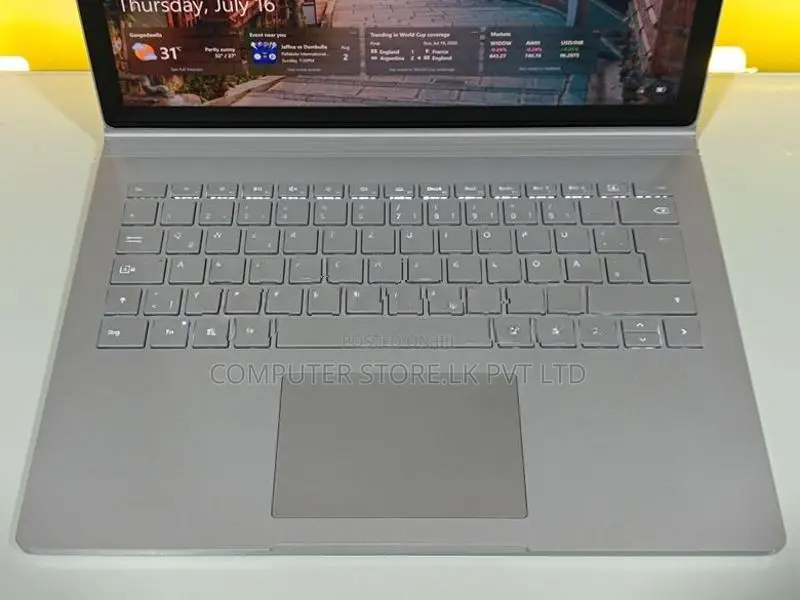 Microsoft Surface Book 2 CORE I5 7TH GEN 8GB RAM 256GB SSD