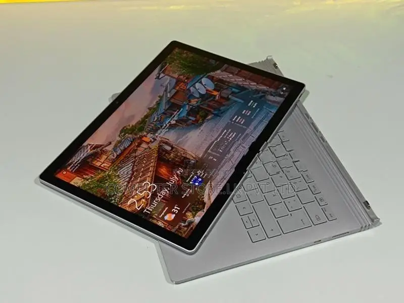 Microsoft Surface Book 2 CORE I5 7TH GEN 8GB RAM 256GB SSD