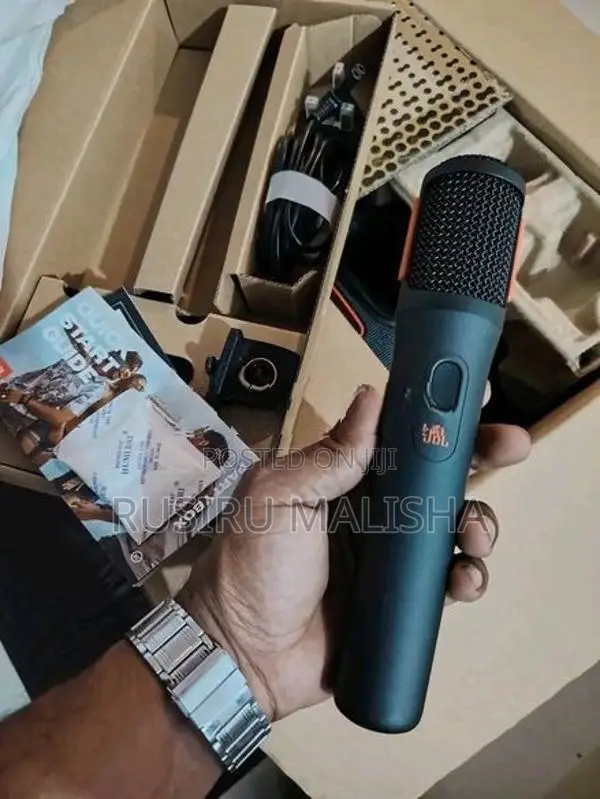 JBL party box with mic