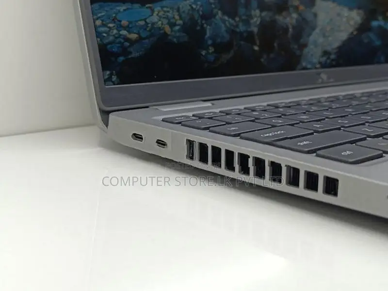 Dell Latitude 5530 CORE I5 12TH GEN 8GB RAM 256GB SSD