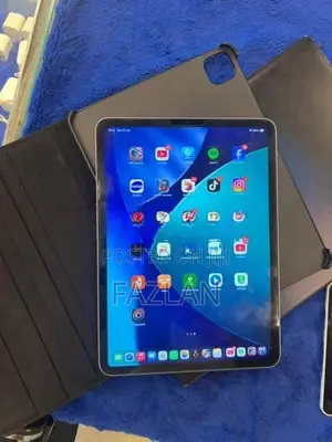 i Pad Pro (11-inch) 4th generation M2 Space Gray 256 GB