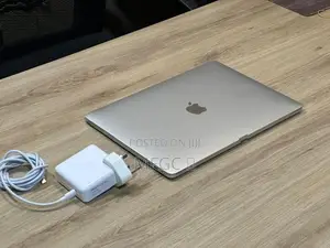 Apple MacBook Pro 13” I5 16/256GB